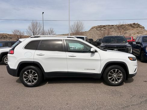 Used 2019 Jeep Cherokee Latitude Plus image 6