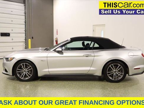 Used 2017 Ford Mustang GT Premium RWD image 5