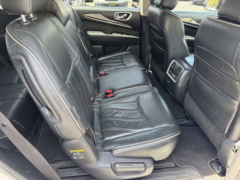 Used 2019 INFINITI QX60 Luxe w/ Essential Package FWD image 19