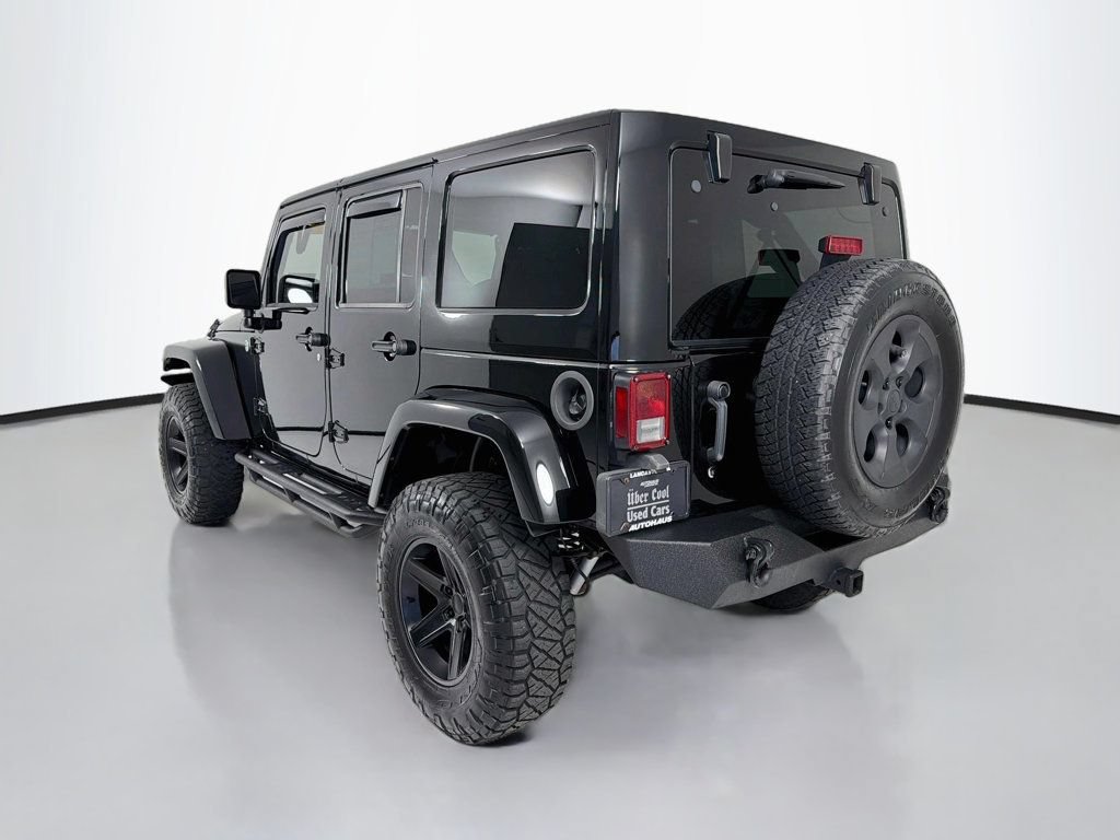 Used 2013 Jeep Wrangler Unlimited Sahara w/ Connectivity Group AWD/4WD image 5