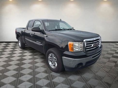 Used 2009 GMC Sierra 1500 SLT w/ All-Terrain Package AWD/4WD image 3