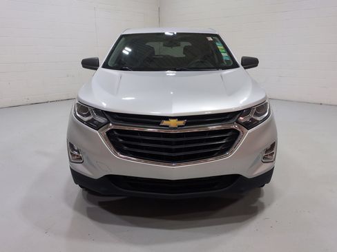 Used 2019 Chevrolet Equinox LS w/ LS Convenience Package FWD image 8
