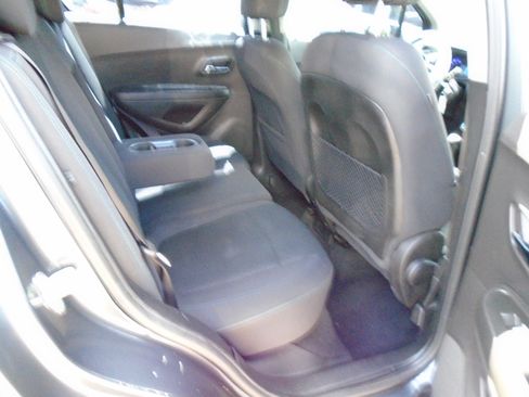Used 2016 Chevrolet Trax LS AWD/4WD image 10
