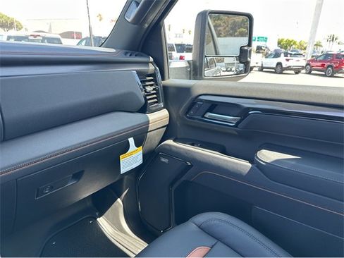 New 2025 GMC Sierra 2500 AT4 w/ AT4 Premium Plus Package image 14