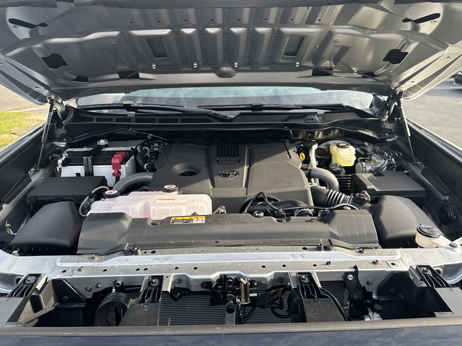 New 2025 Toyota Tundra SR w/ SR Tow Package AWD/4WD image 36
