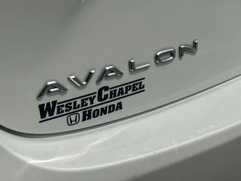 Used 2016 Toyota Avalon XLE FWD image 11