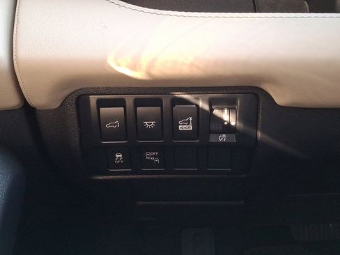 Used 2021 Subaru Ascent Limited w/ Technology Package image 28