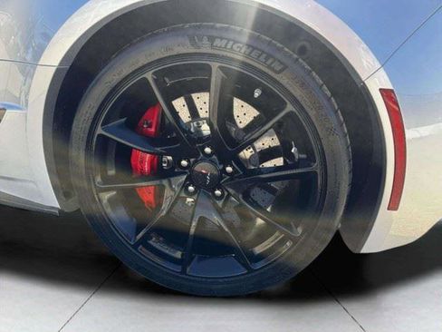 Used 2018 Chevrolet Corvette Grand Sport RWD image 49