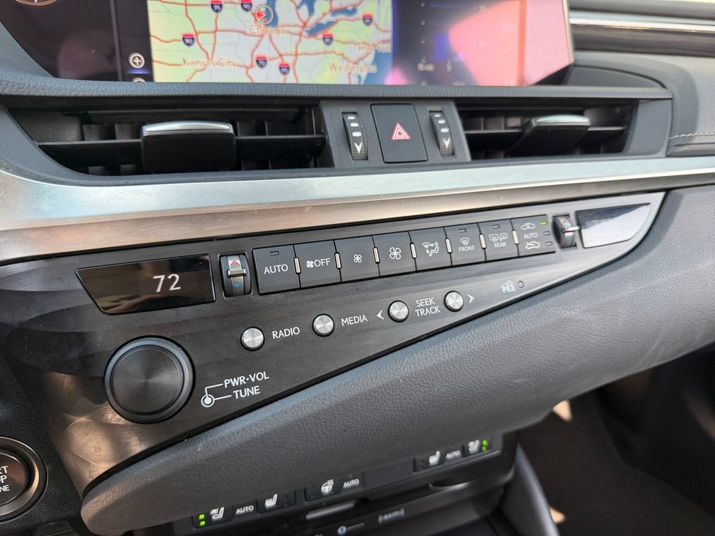 Used 2019 Lexus ES 350 w/ Premium Package FWD image 18