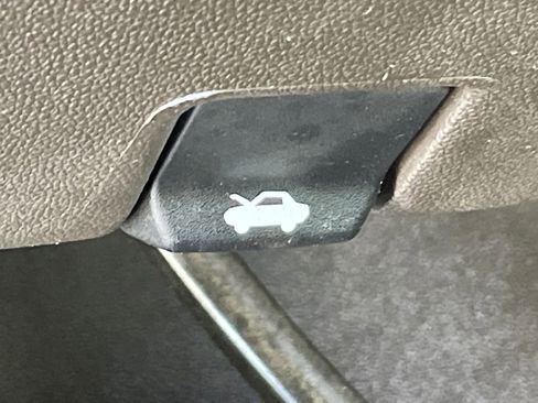 Used 2020 GMC Sierra 1500 SLT w/ SLT Premium Plus Package image 26