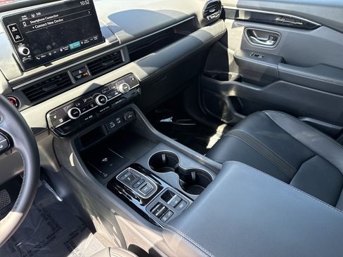 Certified 2025 Honda Pilot EX-L image 26