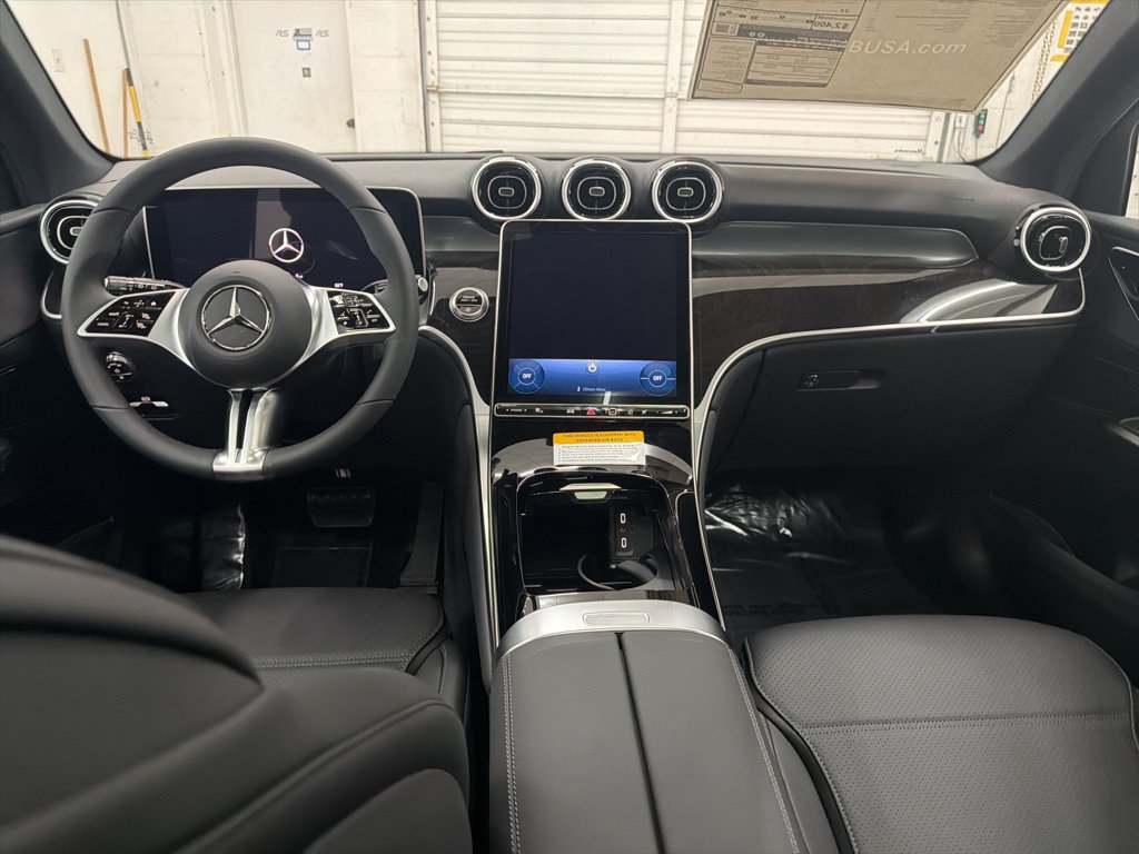 Used 2026 Mercedes-Benz GLC 300 4MATIC image 21