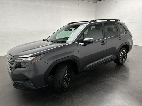 Used 2026 Subaru Forester Premium AWD/4WD image 4