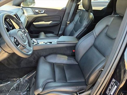 Used 2024 Volvo XC60 T8 Ultimate AWD/4WD image 21