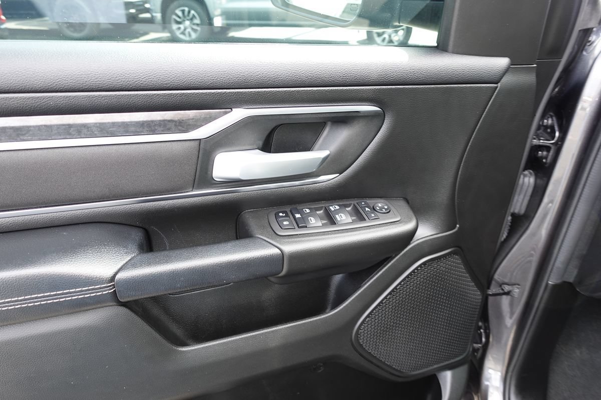 Used 2024 RAM 1500 Big Horn AWD/4WD image 17