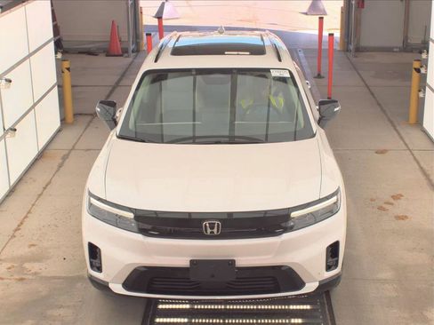 Used 2024 Honda Prologue Touring image 7