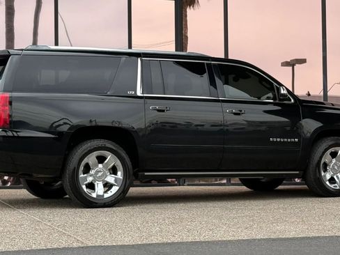 Used 2016 Chevrolet Suburban LTZ RWD image 13