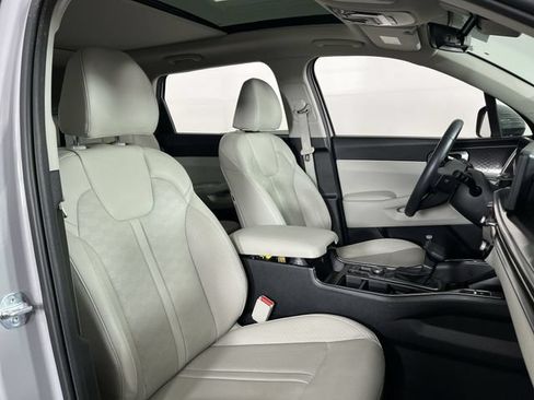 Certified 2025 Kia Sorento EX w/ Panoramic Sunroof Package FWD image 27