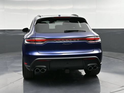 Certified 2026 Porsche Macan AWD/4WD image 7
