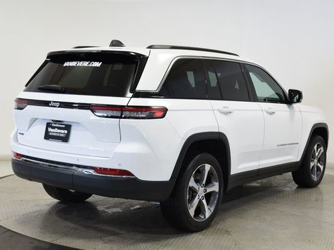 Used 2024 Jeep Grand Cherokee Limited 4xe w/ Luxury Tech Group II AWD/4WD image 14