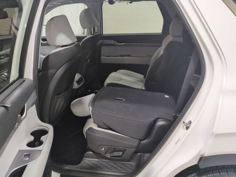 Used 2022 Hyundai Palisade SEL w/ Convenience Package AWD/4WD image 16