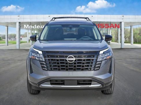 New 2026 Nissan Pathfinder Platinum FWD image 6