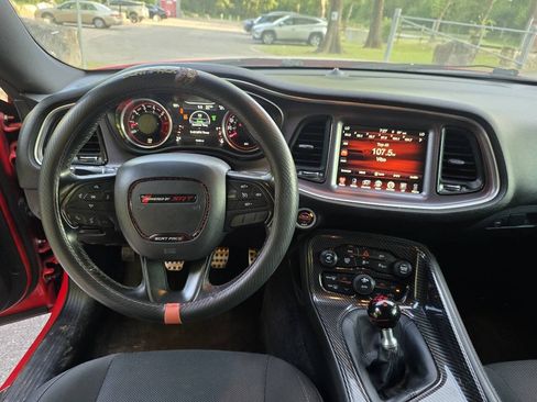Used 2016 Dodge Challenger R/T Scat Pack RWD image 19