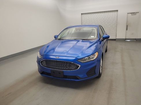 Used 2020 Ford Fusion SE FWD image 15