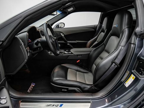 Used 2010 Chevrolet Corvette ZR1 w/ Preferred Equipment Group RWD image 42