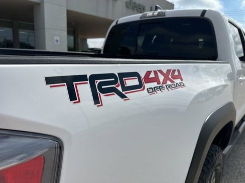 Used 2022 Toyota Tacoma TRD Off-Road w/ Technology Package image 48