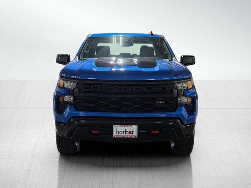 Used 2024 Chevrolet Silverado 1500 Custom Trail Boss w/ LPO, Dark Essentials Package AWD/4WD image 2