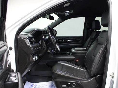 Used 2021 GMC Yukon XL Denali image 12