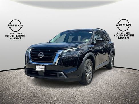 Used 2025 Nissan Pathfinder SV AWD/4WD image 4
