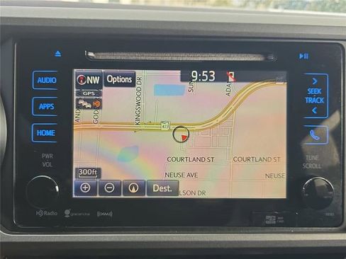 Used 2017 Toyota Tacoma TRD Sport w/ Tow Package image 15