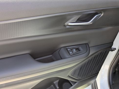 New 2026 Jeep Grand Cherokee L Laredo RWD image 14