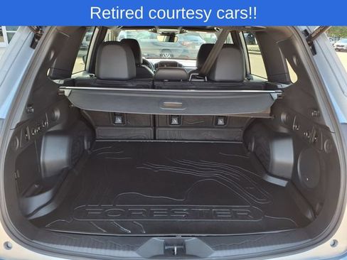 Certified 2025 Subaru Forester Limited AWD/4WD image 9