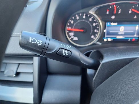 Used 2023 GMC Terrain SLE w/ Driver Convenience Package image 32