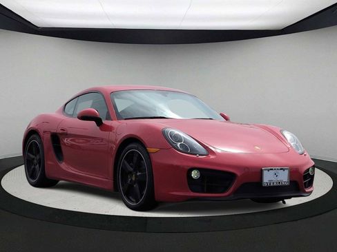 Used 2016 Porsche Cayman image 2