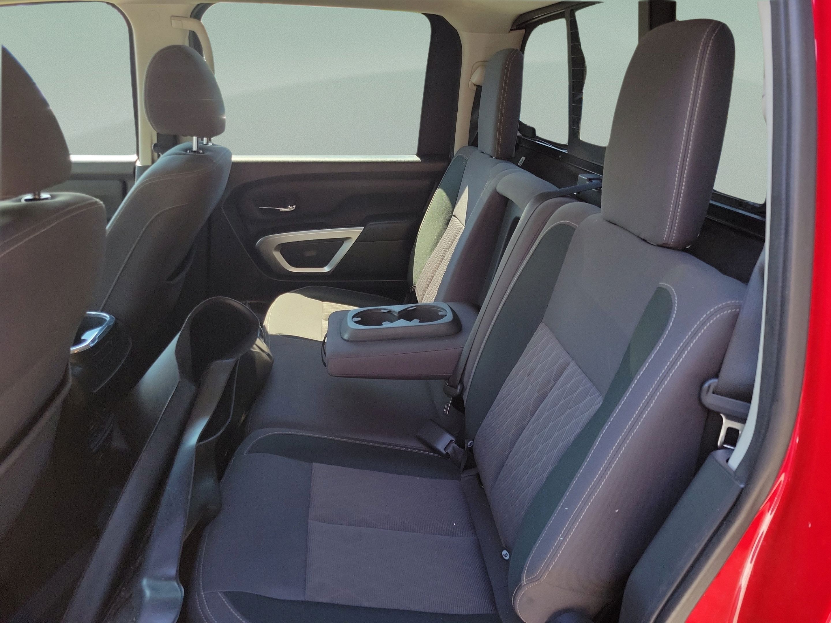 Used 2023 Nissan Titan SV w/ SV Convenience Package RWD image 8