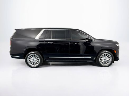 Used 2023 Cadillac Escalade ESV Premium Luxury w/ LPO, Floor Liner Package AWD/4WD image 4