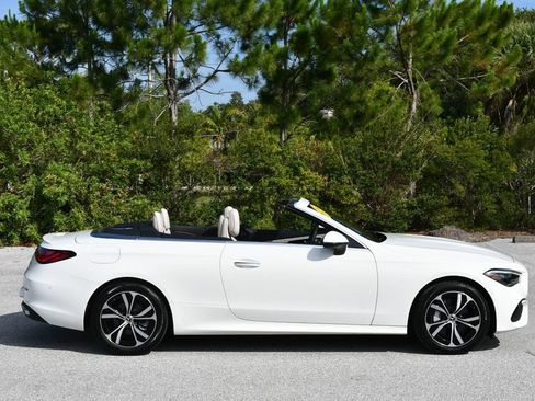 Used 2024 Mercedes-Benz CLE 300 4MATIC Cabriolet image 42