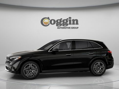 Used 2026 Mercedes-Benz GLC 300 image 4
