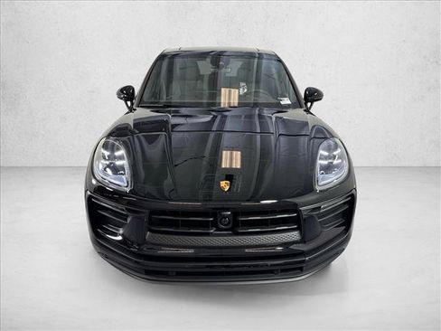 Used 2026 Porsche Macan AWD/4WD image 6