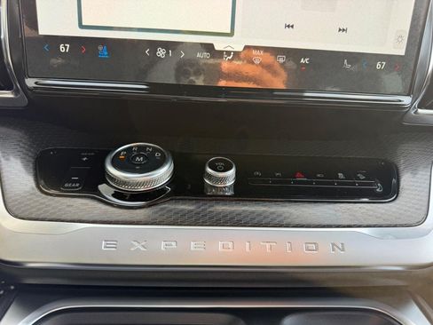 New 2026 Ford Expedition Max Platinum w/ Stealth Appearance Package AWD/4WD image 19