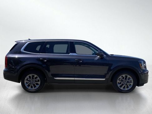Used 2025 Kia Telluride LX FWD image 8