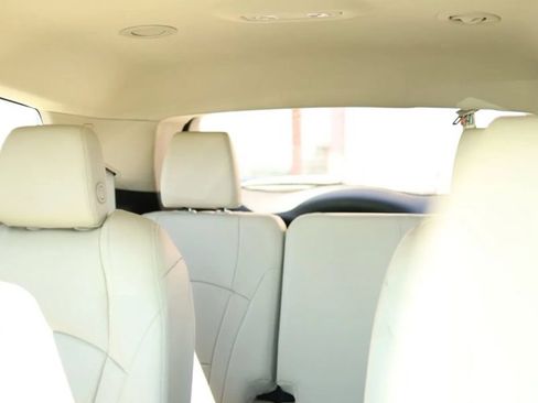Used 2018 Buick Enclave Essence FWD image 33