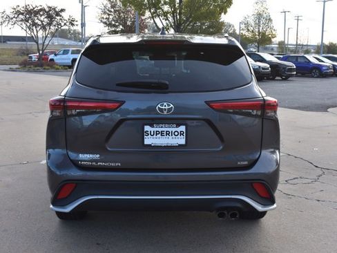 Used 2023 Toyota Highlander XSE image 6