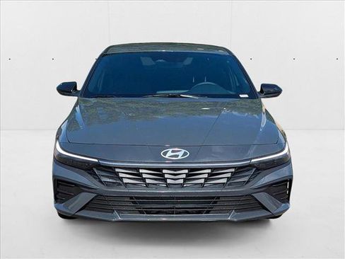 New 2025 Hyundai Elantra Sport image 6
