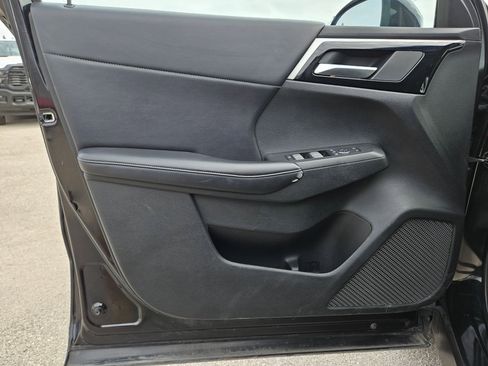 Used 2024 Mitsubishi Outlander SE image 11