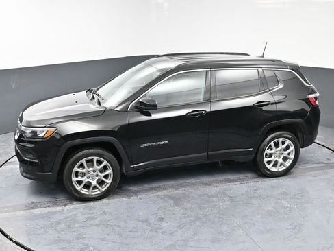 Used 2022 Jeep Compass Latitude image 46